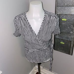 BLACK & WHITE wrap shirt